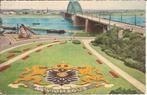 Nijmegen Waalbrug met Bloementapijt., Ophalen of Verzenden, 1960 tot 1980, Gelopen, Gelderland