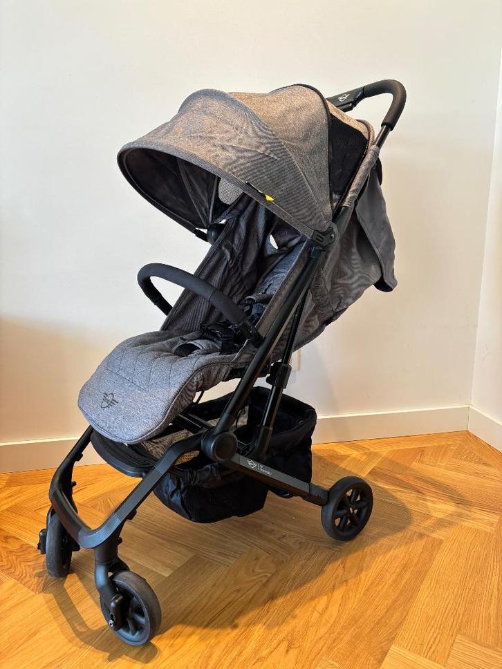 MINI by Easywalker Buggy XS - grijs, Kinderen en Baby's, Buggy's, Zo goed als nieuw, Overige merken, Regenhoes, Verstelbare rugleuning
