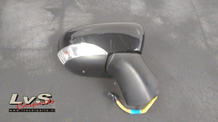 Buitenspiegel rechts van een Renault Clio, Auto-onderdelen, Spiegels, Gebruikt, -, -, Ophalen of Verzenden