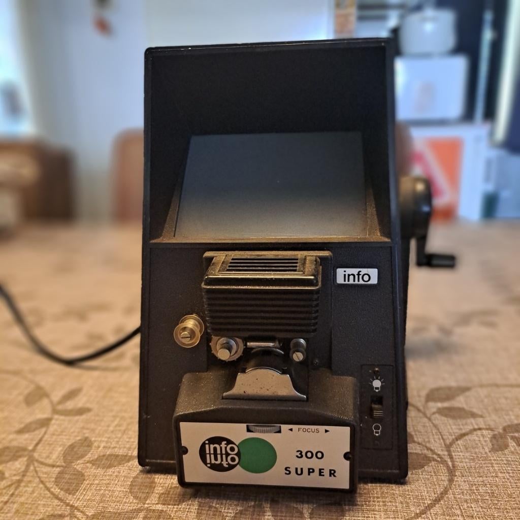 Info 300 super Vieuwer, Ophalen of Verzenden, 1960 tot 1980, Overige typen