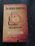 De Vierde Dimensie - Toeval Bestaat Niet, Boeken, Ophalen of Verzenden, Gelezen, Spiritualiteit algemeen, Hans Peter Roel