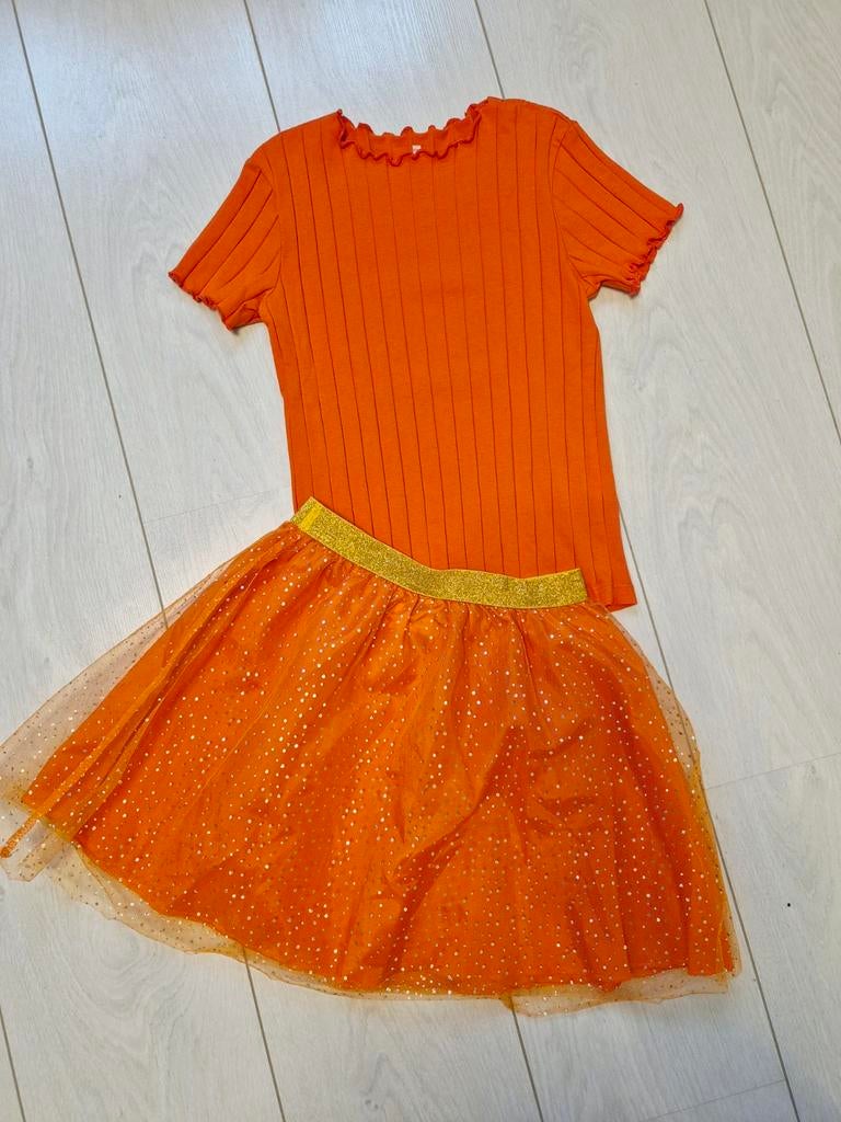 Setje koningsdag 122/128 zgan!, Kinderen en Baby's, Kinderkleding | Maat 134, Meisje, Ophalen of Verzenden, Zo goed als nieuw