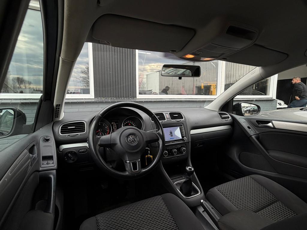 Volkswagen Golf 1.2 TSI Tour II BlueMotion Airco / Scherm, Voorwielaandrijving, Euro 5, Gebruikt, 4 cilinders
