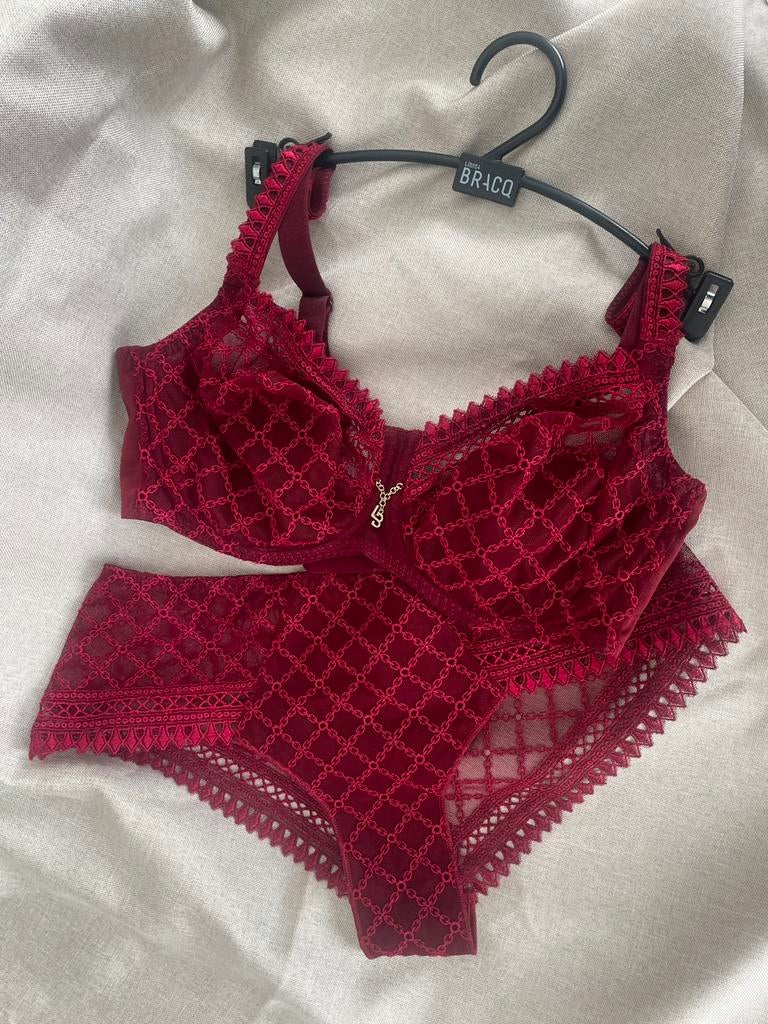 Lingerie setjes / Louisa Bracq, Kleding | Dames, Ondergoed en Lingerie, Ophalen of Verzenden, Overige kleuren, Setje