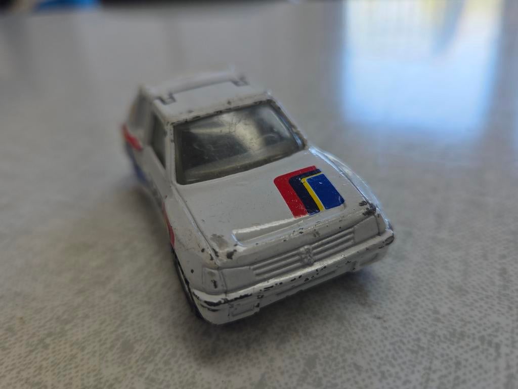 Peugeot 205 Rallye modelauto - Shell Michelin, Ophalen of Verzenden, 1:50 of kleiner, Auto, Overige merken