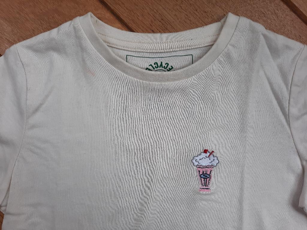 Kronstad Kids t- shirt ecru met ijsje maat 122/128, Ophalen of Verzenden, Zo goed als nieuw, Meisje, Shirt of Longsleeve