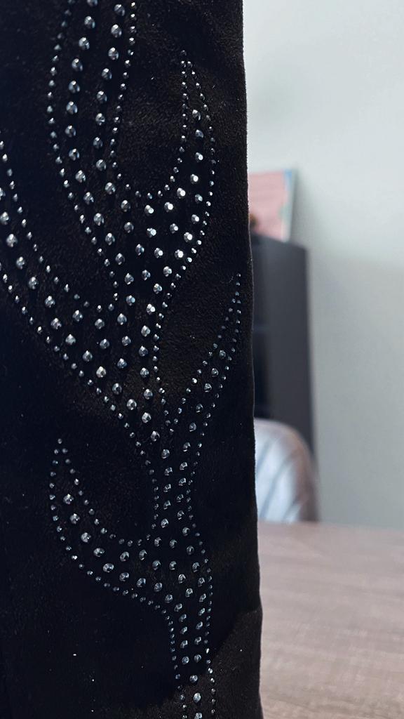 Zwarte laarzen met studs, Ophalen of Verzenden, Zo goed als nieuw, Zwart, Lage of Enkellaarzen