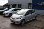 Toyota Aygo 1.0-12V Now *AIRCO*BJ'11*5-DRS*, Auto's, Voorwielaandrijving, Euro 5, Stof, Gebruikt