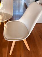 Twee Witte Design Stoelen, Huis en Inrichting, Stoelen, Ophalen, Kunststof, Gebruikt, Twee