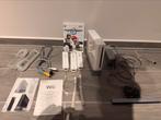 Nintendo Wii RVL-001 + papieren + 3 controllers + mario kart, Ophalen of Verzenden, Zo goed als nieuw, Met 3 controllers of meer