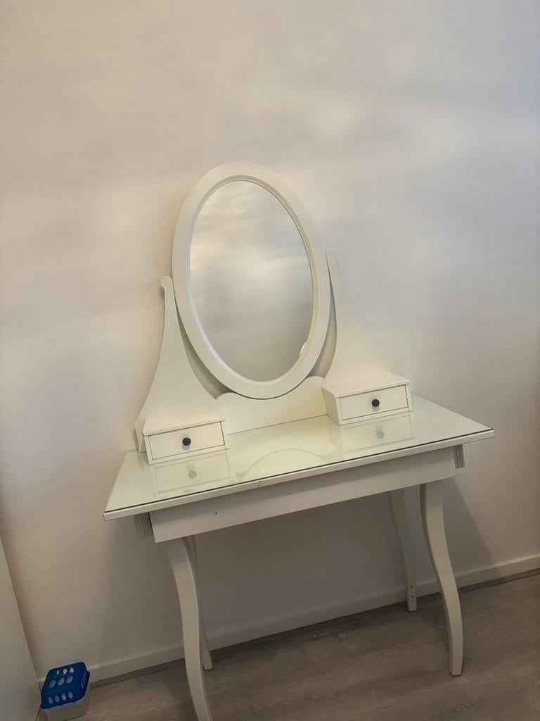 Makeup kast te koop, Ophalen