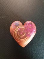 (M) Mini orgoniet. Gouden driehoek. Roze hartje. 3x2 cm., Ophalen of Verzenden, Zo goed als nieuw
