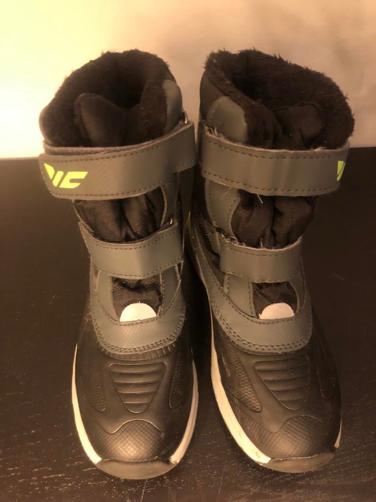 Snowboots, maat 33, Kinderen en Baby's, Kinderkleding | Schoenen en Sokken, Ophalen of Verzenden, Zo goed als nieuw, Jongen of Meisje