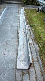 Hoeklijn 100x100x10 lengte. 2300 mm, Doe-het-zelf en Verbouw, Metalen, Verzenden, Zo goed als nieuw, IJzer