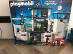 Playmobil 6872 politiebureau, Kinderen en Baby's, Speelgoed | Playmobil, Gebruikt, Ophalen of Verzenden