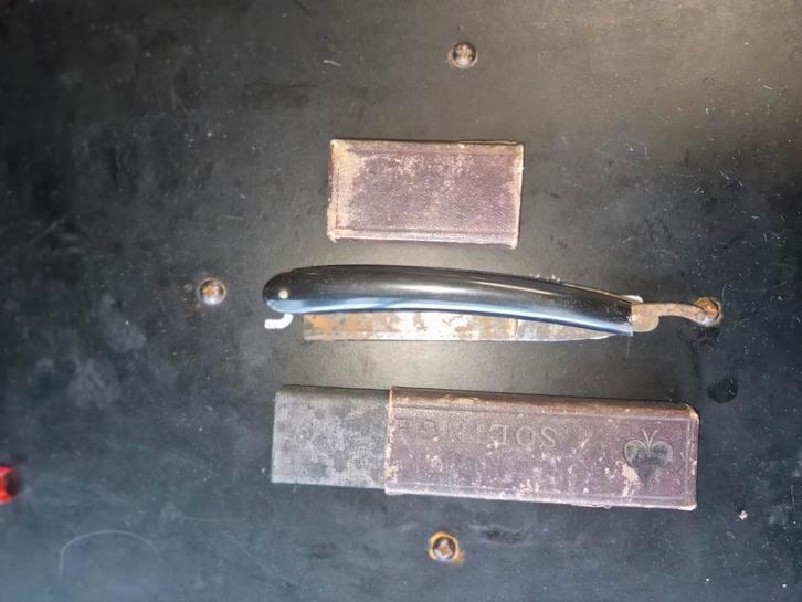 Antiek Solingen Scheermes met Doos, Antiek en Kunst, Antiek | Gereedschap en Instrumenten, Ophalen of Verzenden