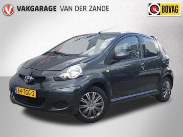 Toyota Aygo 1.0-12V AUTOMAAT Comfort Navigator, Airco, 5DRS, beschikbaar voor biedingen