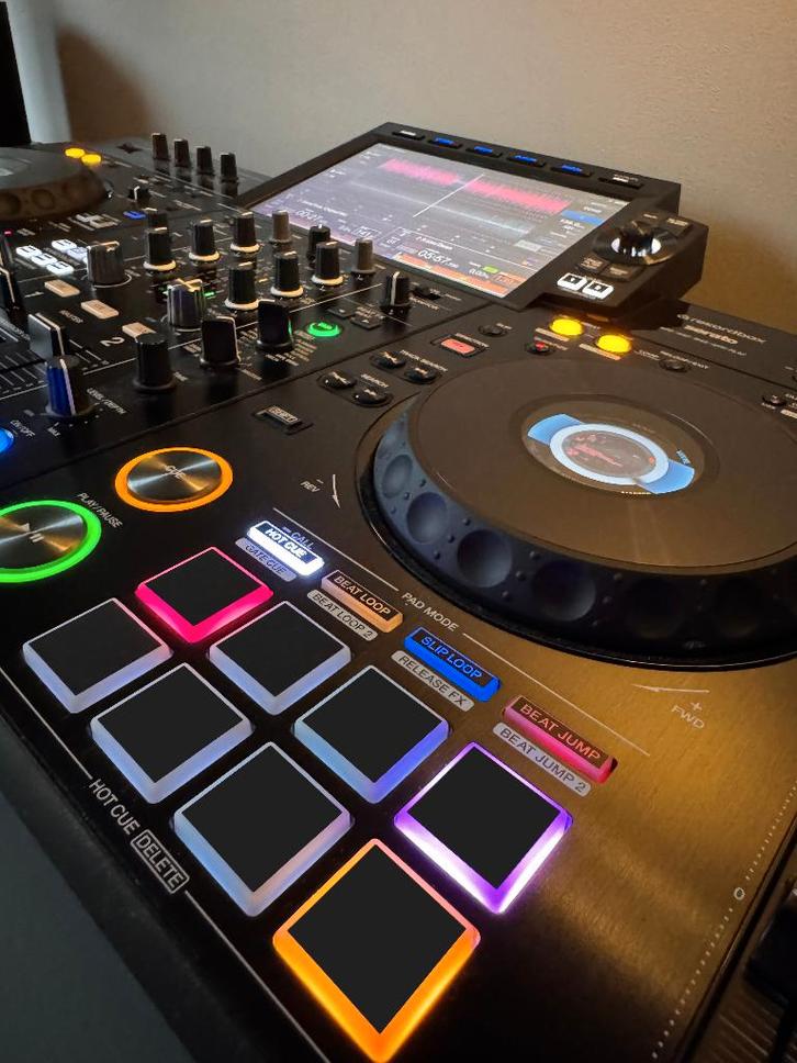 Pioneer DJ XDJ-RX3 All-in-one DJ controller (incl. stofkap), Muziek en Instrumenten, Dj-sets en Draaitafels, Zo goed als nieuw