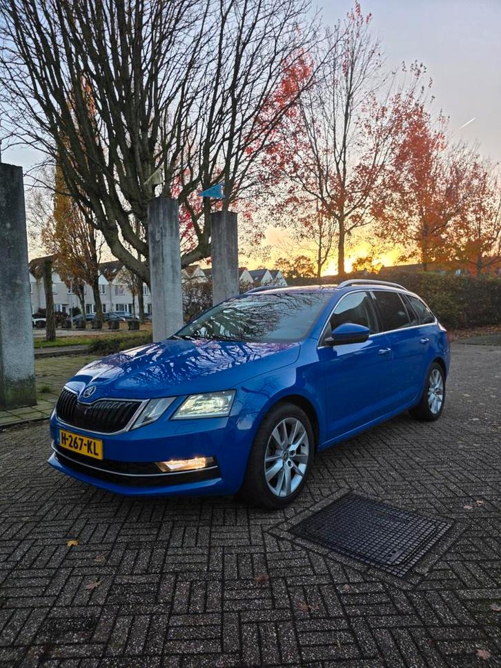 Skoda Octavia 1.5 TSI Greentech Sport Business 150pk, Auto's, Skoda, Particulier, Octavia, ABS, Achteruitrijcamera, Adaptieve lichten