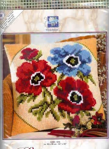 Cado vervaco borduurpakket kussen diverse bloemen  676 beschikbaar voor biedingen