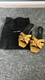 Yves Saint Laurent Slippers - Maat 38.5, Ophalen of Verzenden, Zo goed als nieuw, Beige, Slippers