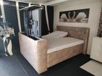 Elektro boxspring met voetbord met tv lift 65" NU € 3600,-, Overige materialen, Verstelbaar, Overige kleuren, Verzenden