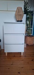 2x Nachtkastje met lades - Wit, Ophalen, Zo goed als nieuw, 25 tot 50 cm