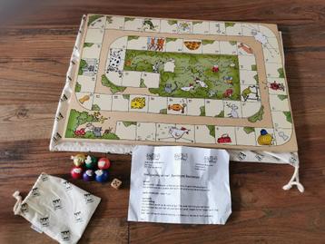 Houten spel beschikbaar voor biedingen