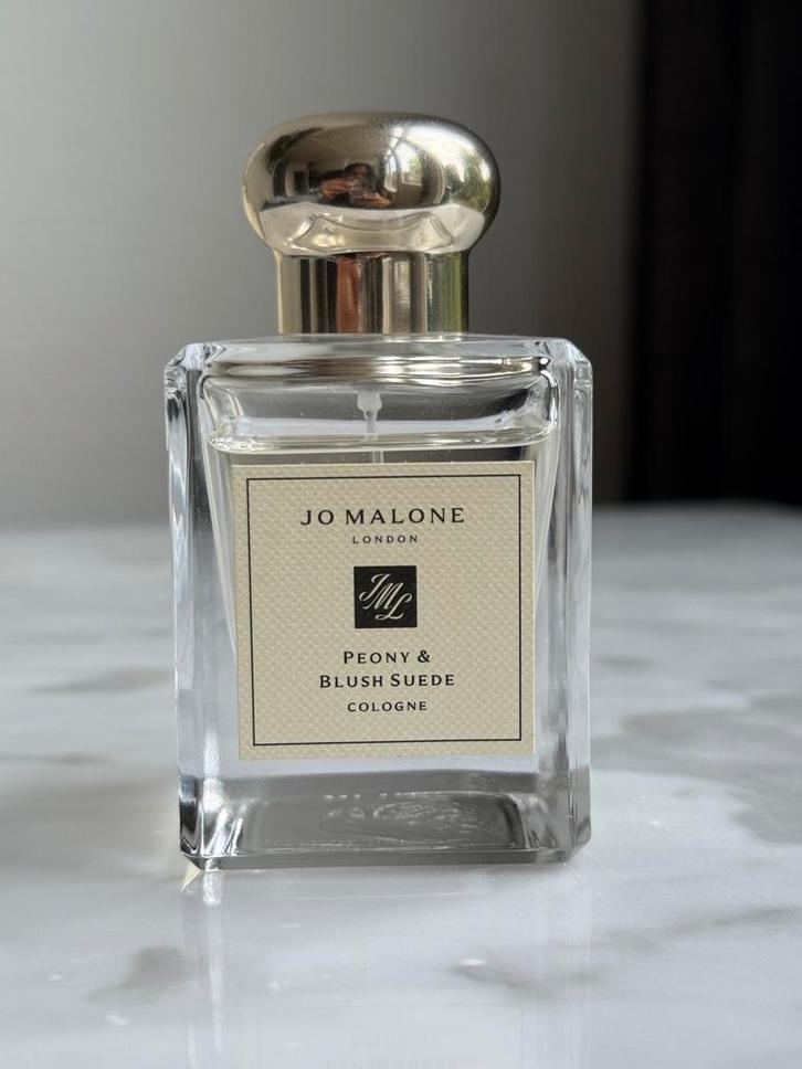Jo Malone Peony & Blush Suede 50ml, Sieraden, Tassen en Uiterlijk, Uiterlijk | Parfum, Zo goed als nieuw, Ophalen