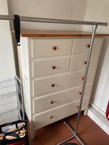 Kast creme wit beschikbaar voor biedingen