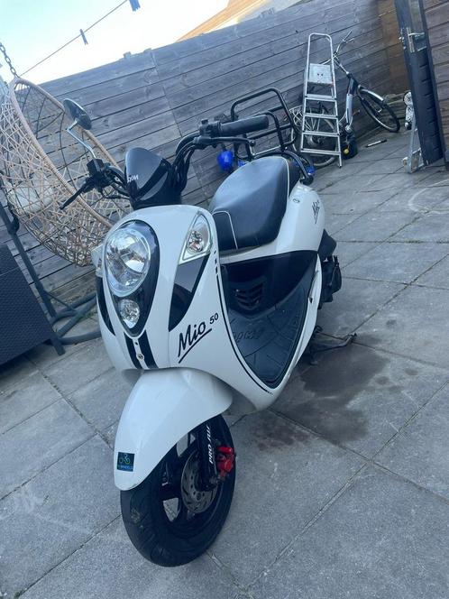 Frisse Sym Mio 100, Fietsen en Brommers, Scooters | SYM, Zo goed als nieuw, Mio, Ophalen