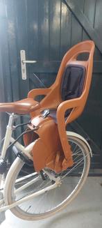 Polisport Groovy Fietsstoeltje - bruin fiets zitje, Fietsen en Brommers, Fietsaccessoires | Fietsstoeltjes, 15 t/m 25 kg, Achterzitje