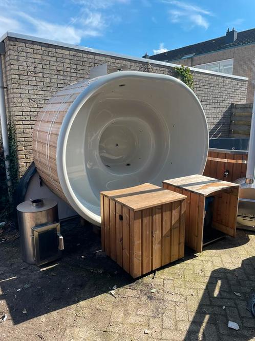 Luxe welvaere gebruikte Hottub ~ houtgestookt elektrisch, Tuin en Terras, Zwembad-toebehoren, Ophalen of Verzenden