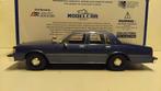 Chevrolet Caprice Classic blue Mcg 1:18 KRD, Hobby en Vrije tijd, Modelauto's | 1:18, Ophalen of Verzenden, Zo goed als nieuw
