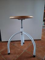 Vintage industriële verstelbare 3-pootkruk Oostwoud Franeker, Huis en Inrichting, Krukjes, Ophalen of Verzenden