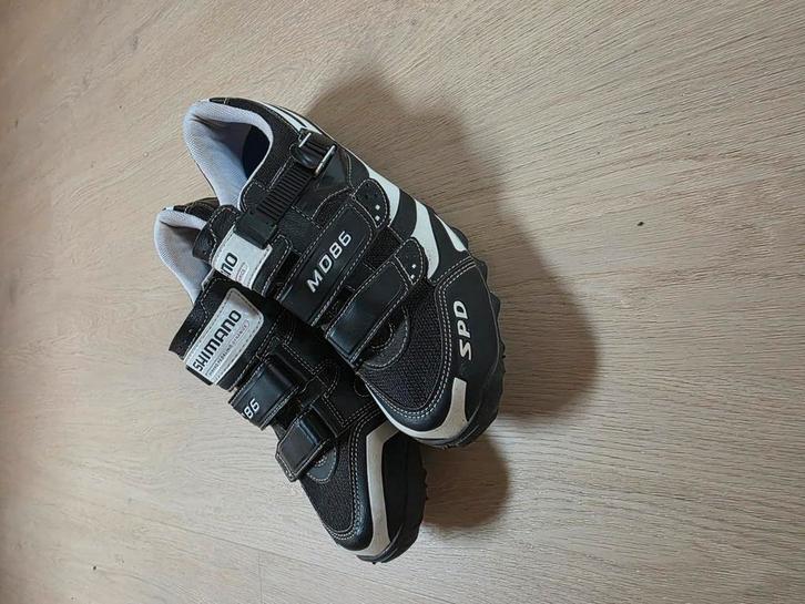 Z.G.A.N. Shimano SPD Fietsschoenen Maat 45 (Maat 44), Fietsen en Brommers, Fietsaccessoires | Fietskleding, Zo goed als nieuw