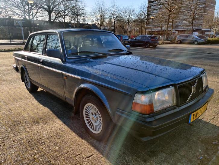 Volvo 240 2.3 DL U9 1990 Blauw, Auto's, Volvo, Particulier, Bluetooth, Radio, Benzine, Sedan, Handgeschakeld, Origineel Nederlands
