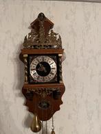 Antieke houten klok met optrekmechanisme, Ophalen of Verzenden