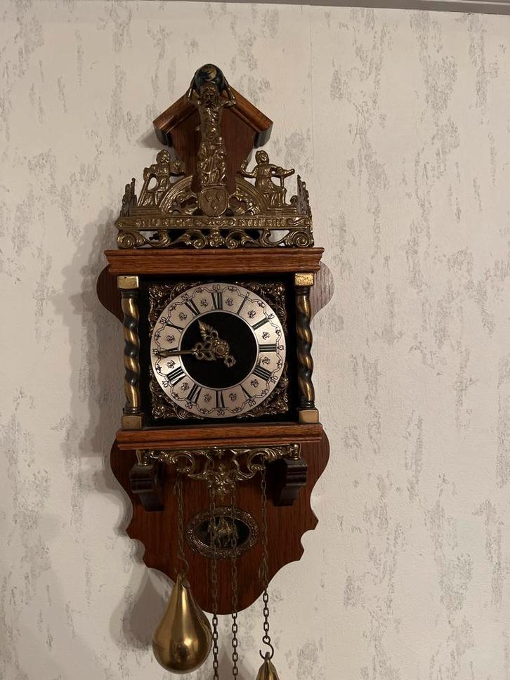 Antieke houten klok met optrekmechanisme, Antiek en Kunst, Antiek | Klokken, Ophalen of Verzenden