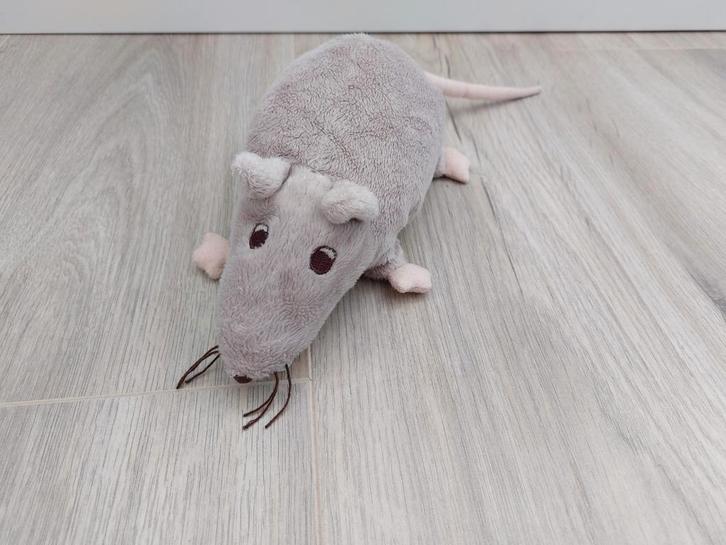 Knuffel Ikea rat ratta grijs L429, Kinderen en Baby's, Speelgoed | Knuffels en Pluche, Zo goed als nieuw, Overige typen, Ophalen of Verzenden