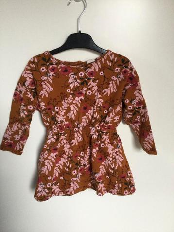 Jurkje in nieuwstaat maat 98-104  beschikbaar voor biedingen