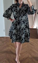 Dames jurk van Just Female z.g.a.n. maat 34/36, Zwart, Ophalen of Verzenden, Zo goed als nieuw, Knielengte