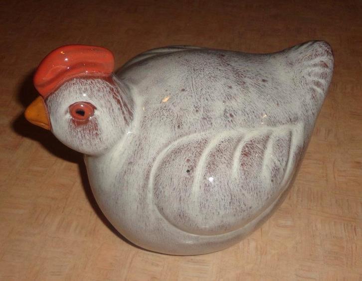 Beeld Kip (keramiek geglazuurd) Lengte: 23 cm, Antiek en Kunst, Kunst | Beelden en Houtsnijwerken, Ophalen of Verzenden