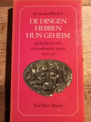 De dingen hebben hun geheim beschikbaar voor biedingen