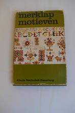 Boek : Merklap motieven - Albarta Meulenbelt - Nieuwburg, Ophalen of Verzenden, Zo goed als nieuw, Patroon