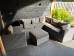 Complete loungeset: hoekbank, stoel en tafel. Ca 8 jaar oud, Ophalen, Gebruikt, 6 zitplaatsen, Bank