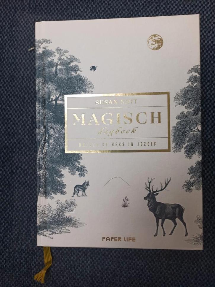 Magisch Dagboek - Susan Smit - Ontdek de heks in jezelf, Boeken, Esoterie en Spiritualiteit, Ophalen of Verzenden