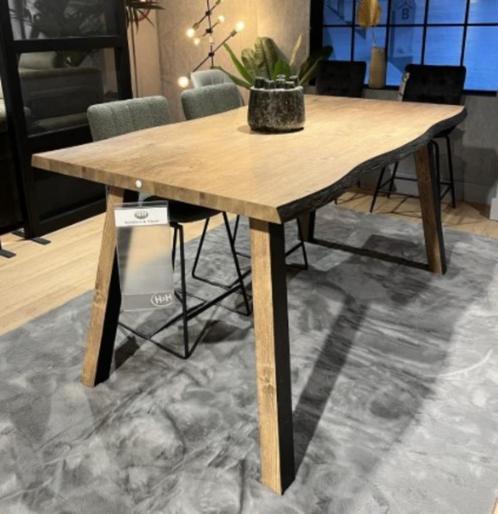 Bartafel Carreras Henders & Hazel, Huis en Inrichting, Barren, Zo goed als nieuw, Ophalen