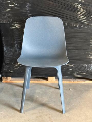 Kunsstof tuinstoelen beschikbaar voor biedingen