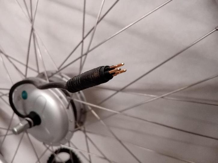 ZGAN   36volt voorwielmotor incl display  Vogue infinity, Fietsen en Brommers, Fietsonderdelen, Zo goed als nieuw, Algemeen, Overige typen